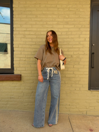 Contrast Line Jeans