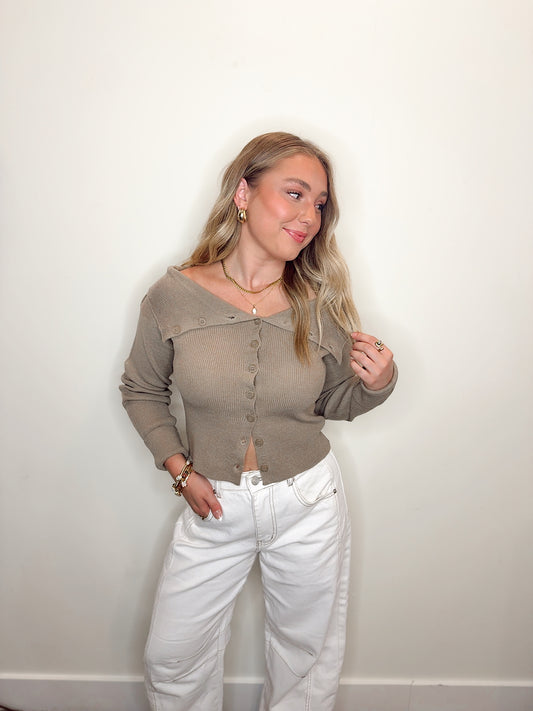 Cork & Chardonnay Top