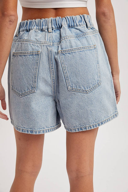 Sunday Stroll Shorts - Light Denim