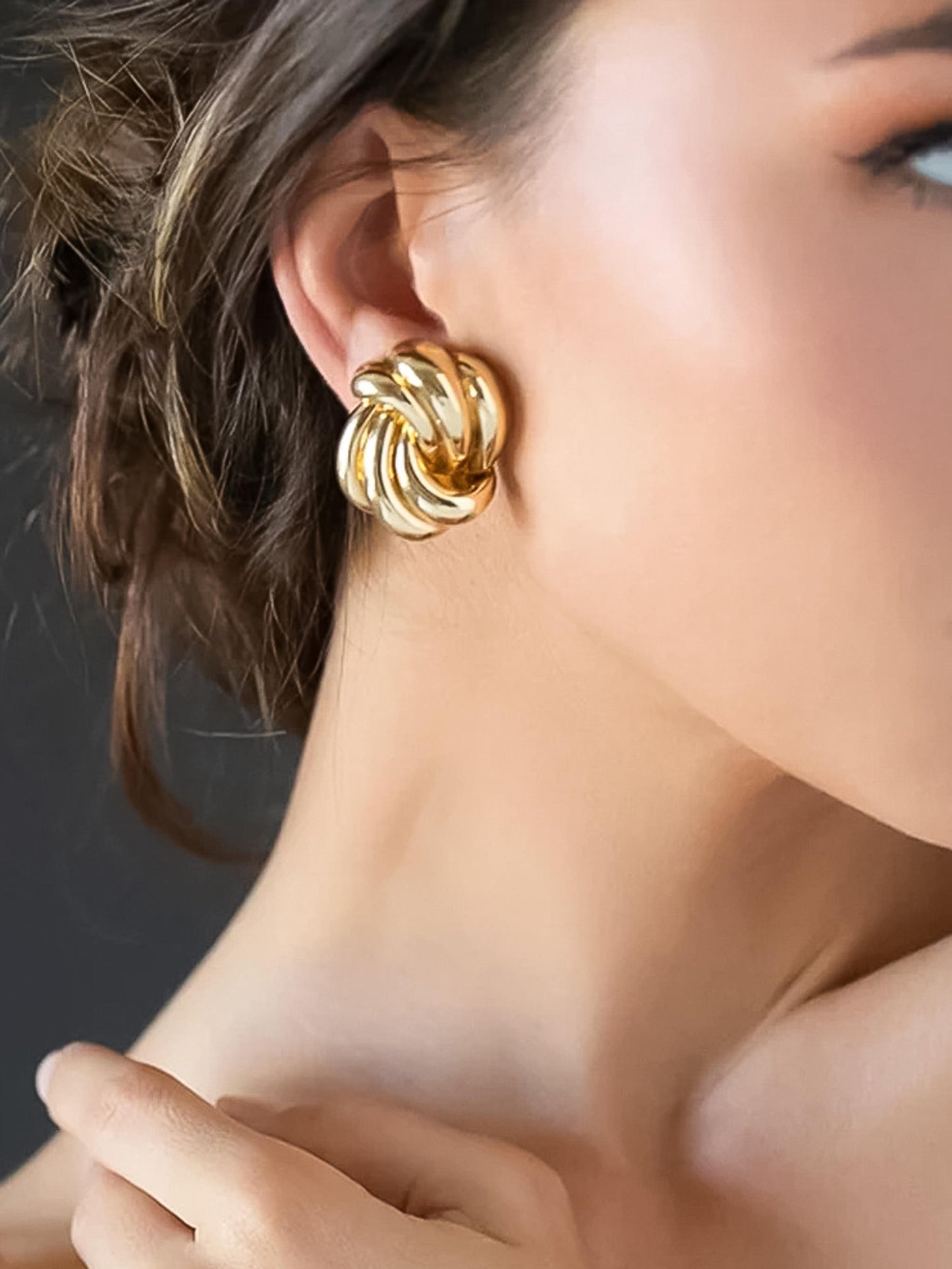 Wavy Stud Earrings